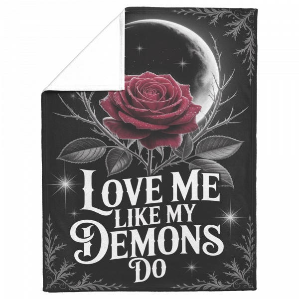 Love Me Throw - Image 2
